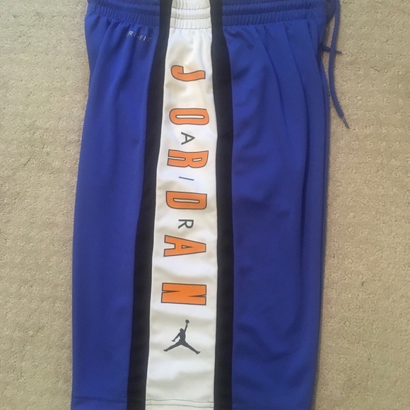 Jordan boys shorts. 13/15 year olds. - Picture 3 of 4